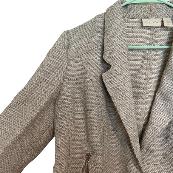 Chicos Tan Zipper Pocket Blazer size 1 Workwear Chic - Picture 9 of 10